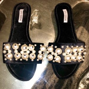 cape robbin pearl slides